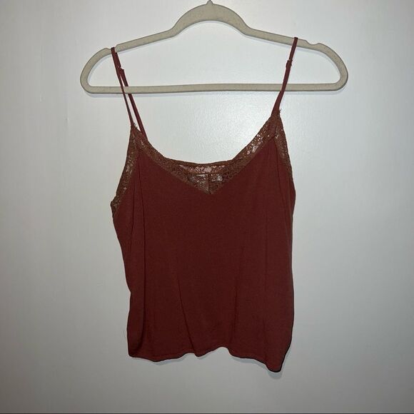 Forever 21 Lace Tank - Picture 2 of 4